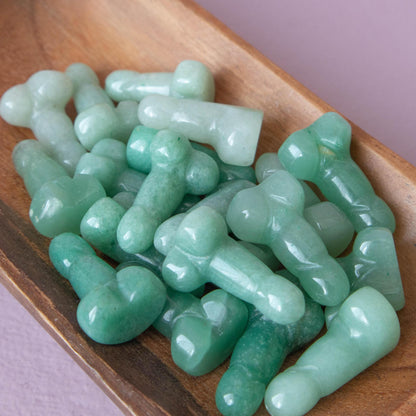 green aventurine, green aventurine phallus, crystal phallus, green aventurine crystal, green aventurine stone, green aventurine meaning, green aventurine properties