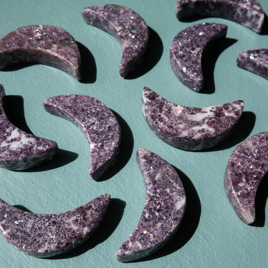 lepidolite, lepidolite crescent moon, lepidolite moon, crystal crescent moon, crystal moon, lepidolite crystal, lepidolite stone, lepidolite properties, lepidolite healing properties, lepidolite metaphysical properties, lepidolite meaning