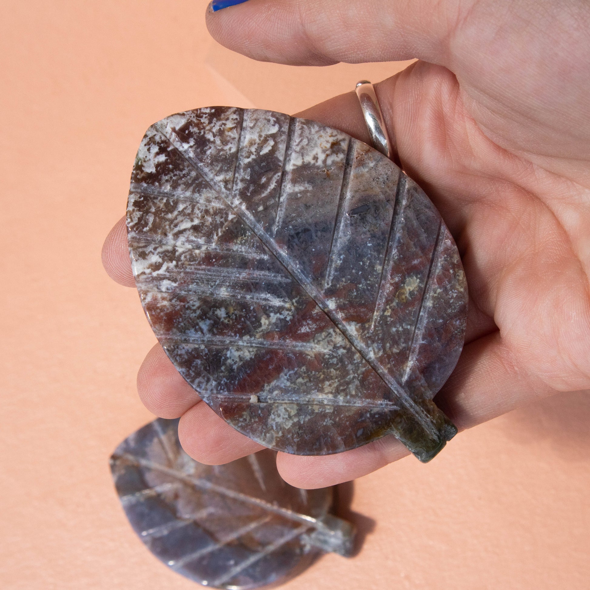 ocean jasper, ocean jasper leaf, crystal leaf, gemstone leaf, ocean jasper crystal, ocean jasper stone, ocean jasper properties, ocean jasper healing properties, ocean jasper metaphysical properties, ocean jasper meaning