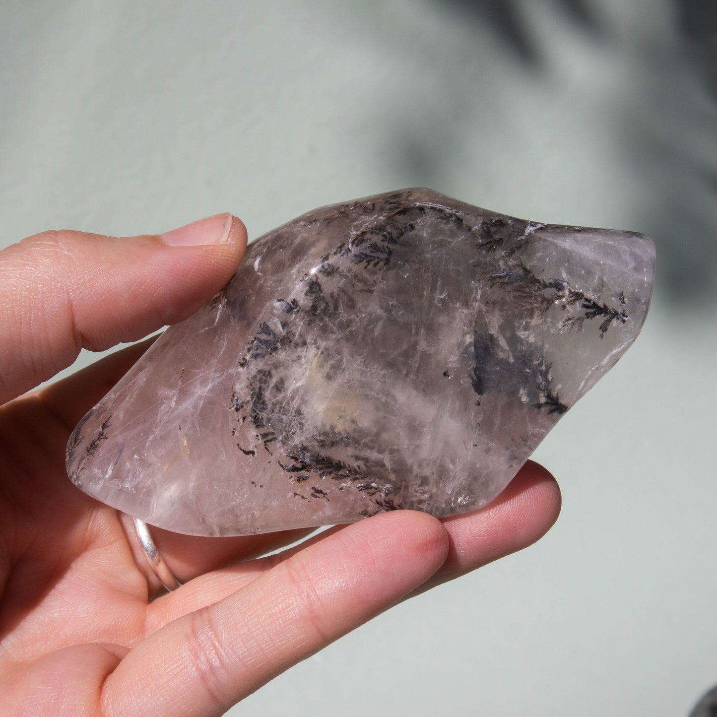 dendritic quartz, dendritic quartz freeform, crystal freeform, gemstone freeform, dendritic quartz crystal, dendritic quartz stone, dendritic quartz properties, dendritic quartz healing properties, dendritic quartz metaphysical properties, dendritic quartz meaning