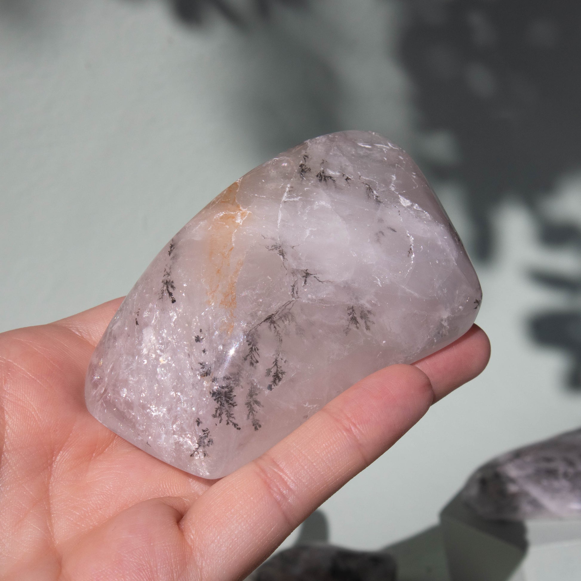 dendritic quartz, dendritic quartz freeform, crystal freeform, gemstone freeform, dendritic quartz crystal, dendritic quartz stone, dendritic quartz properties, dendritic quartz healing properties, dendritic quartz metaphysical properties, dendritic quartz meaning