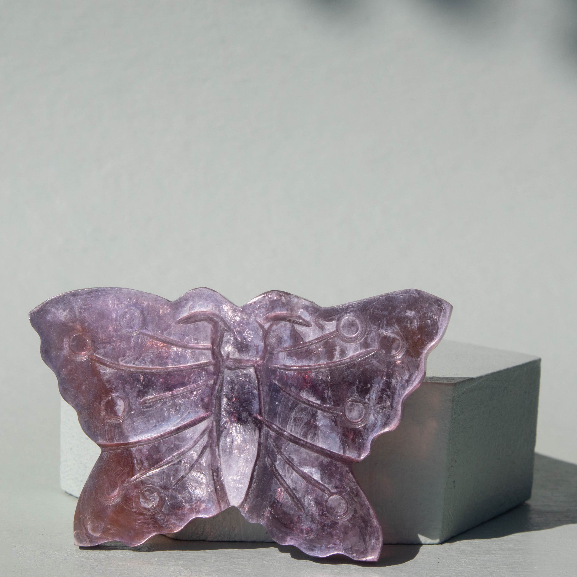 lepidolite, lepidolite butterfly, mica lepidolite, lepidolite mica, crystal butterfly, gemstone butterfly, lepidolite crystal, lepidolite stone, lepidolite properties, lepidolite healing properties, lepidolite metaphysical properties, lepidolite meaning