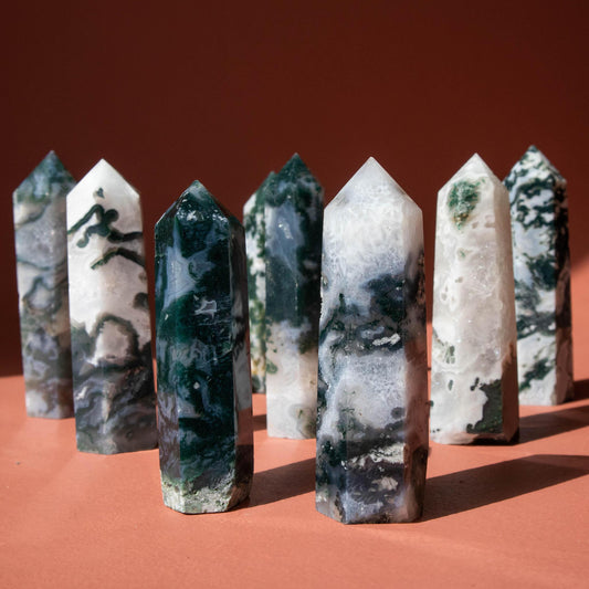 moss agate, moss agate obelisk, crystal obelisk, moss agate crystal, moss agate stone, moss agate properties, moss agate healing properties, moss agate metaphysical properties, moss agate meaning