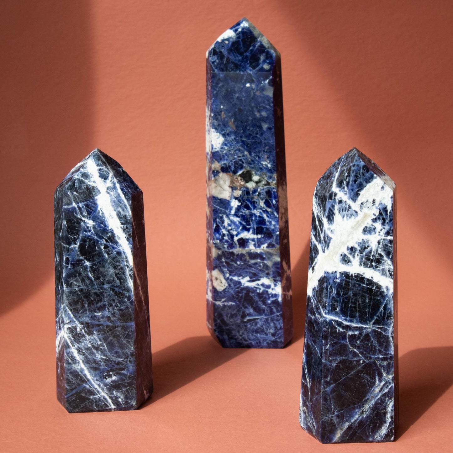 sodalite, sodalite obelisk, crystal obelisk, sodalite crystal, sodalite stone, sodalite properties, sodalite meaning